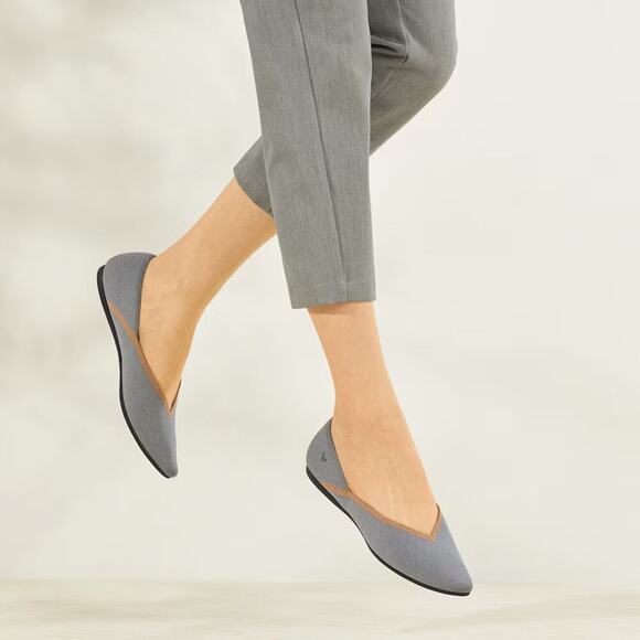 Vivaia Women's Margot Denim Blue Pointed-Toe V-Cut Flats Shoes Size 38.5 - Picture 1 of 13